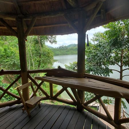 Dave The Cave Eco Lodge And Cultural Campsite Rubirizi 외부 사진