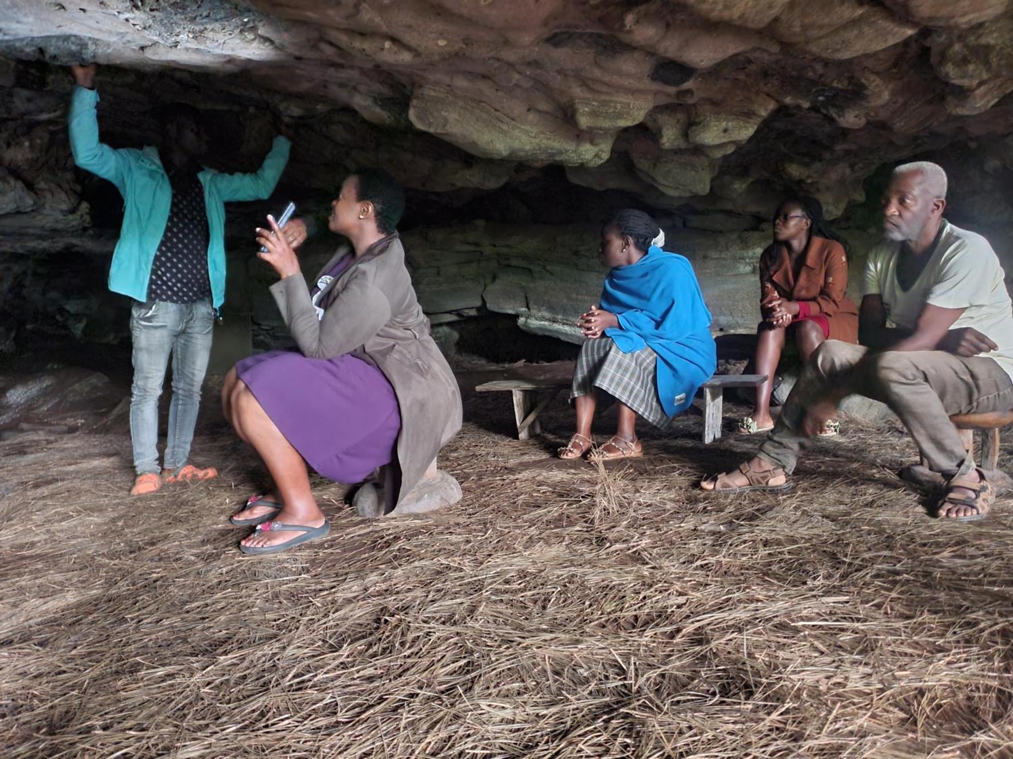 Dave The Cave Eco Lodge And Cultural Campsite Rubirizi 외부 사진