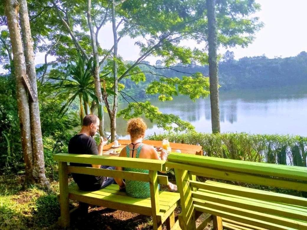 Dave The Cave Eco Lodge And Cultural Campsite Rubirizi 외부 사진